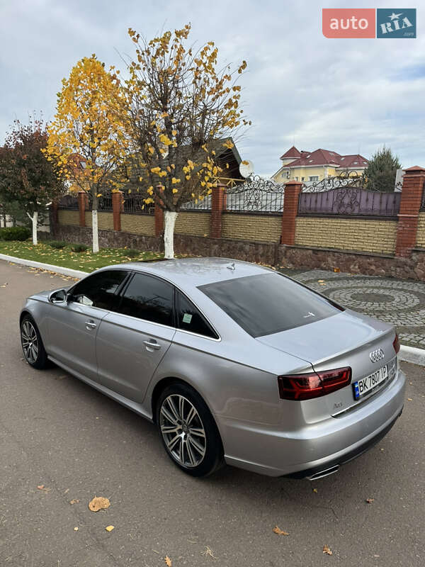 Седан Audi A6 2015 в Ровно