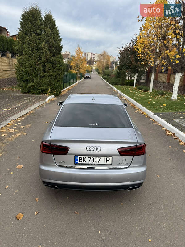 Седан Audi A6 2015 в Ровно