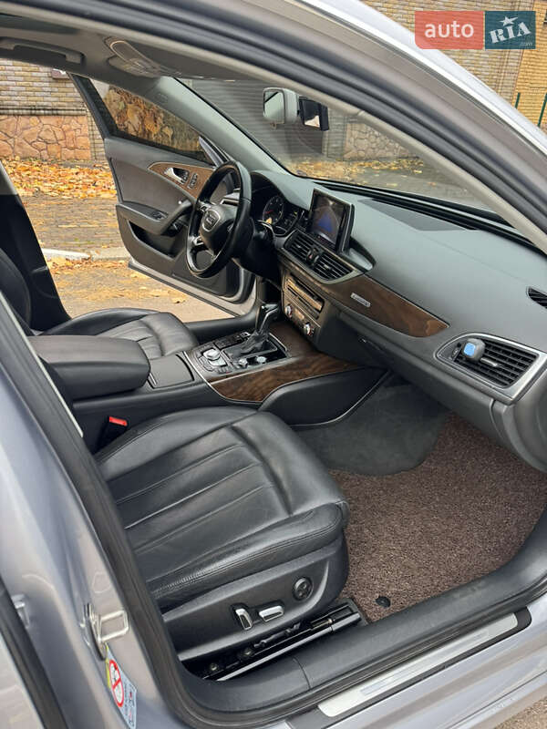 Седан Audi A6 2015 в Ровно