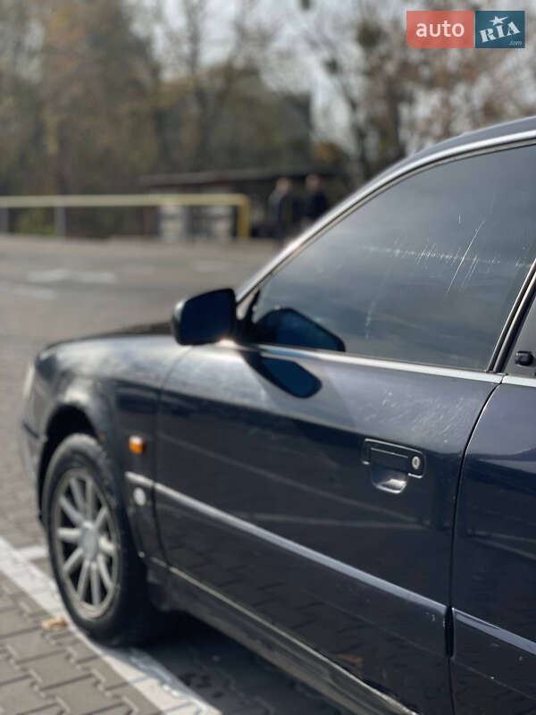 Седан Audi A6 1996 в Києві