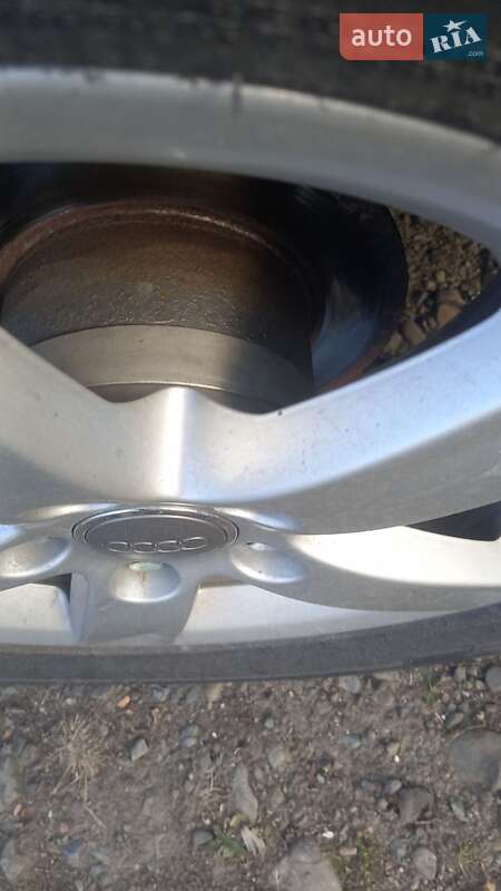 Седан Audi A6 1995 в Коломые