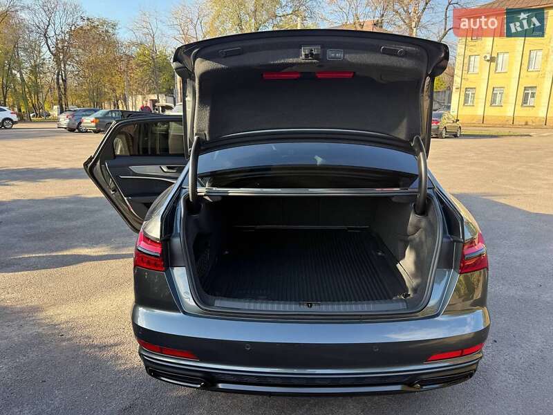Седан Audi A6 2018 в Днепре