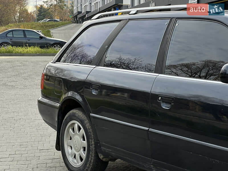 Універсал Audi A6 1995 в Новояворівську