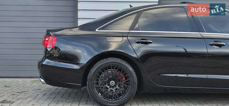 Седан Audi A6 2013 в Хоролі