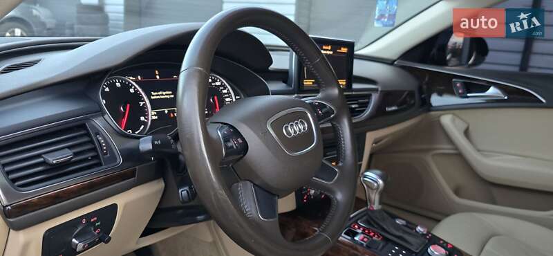 Седан Audi A6 2013 в Хоролі