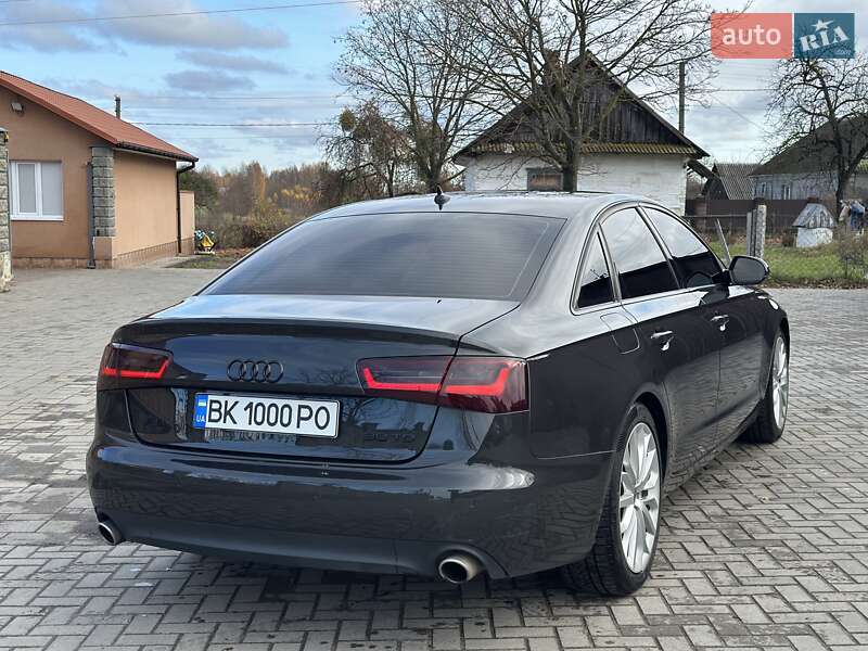 Седан Audi A6 2011 в Сарнах