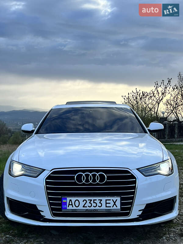 Седан Audi A6 2015 в Ивано-Франковске