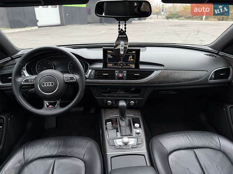 Седан Audi A6 2017 в Днепре