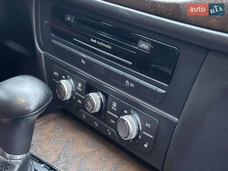 Седан Audi A6 2013 в Рівному