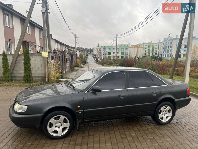 Седан Audi A6 1995 в Рівному