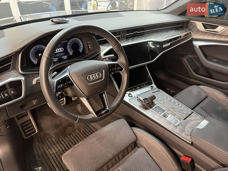 Седан Audi A6 2023 в Днепре