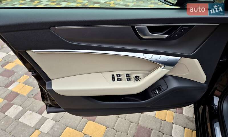 Универсал Audi A6 2019 в Киеве
