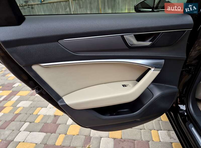 Универсал Audi A6 2019 в Киеве