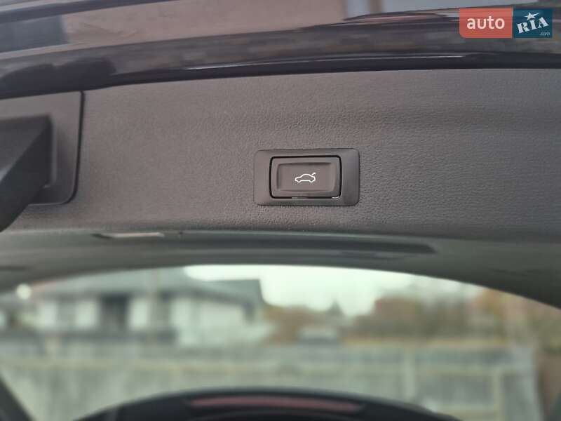 Универсал Audi A6 2019 в Киеве