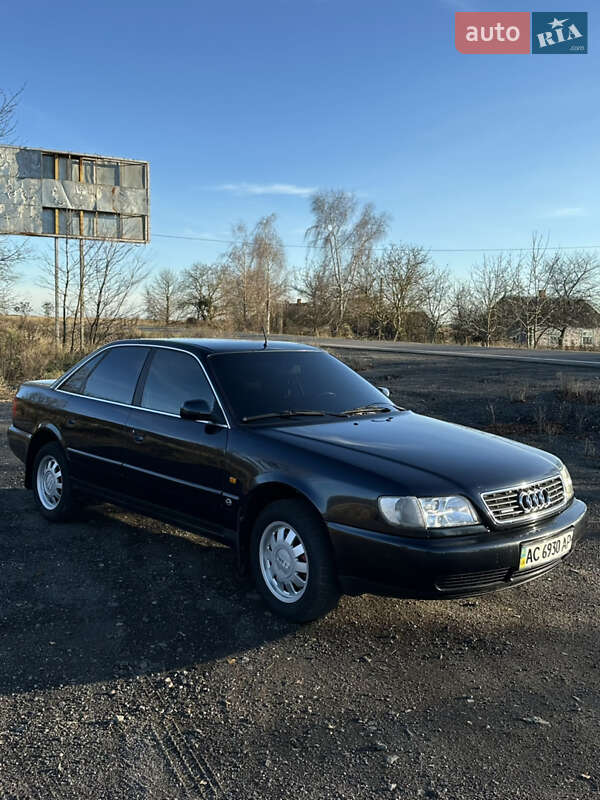 Седан Audi A6 1995 в Владимире