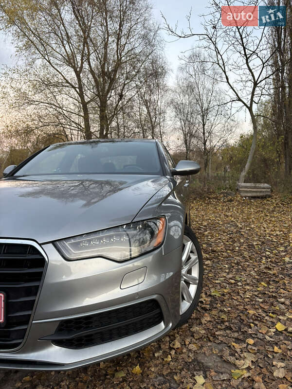 Седан Audi A6 2014 в Ровно