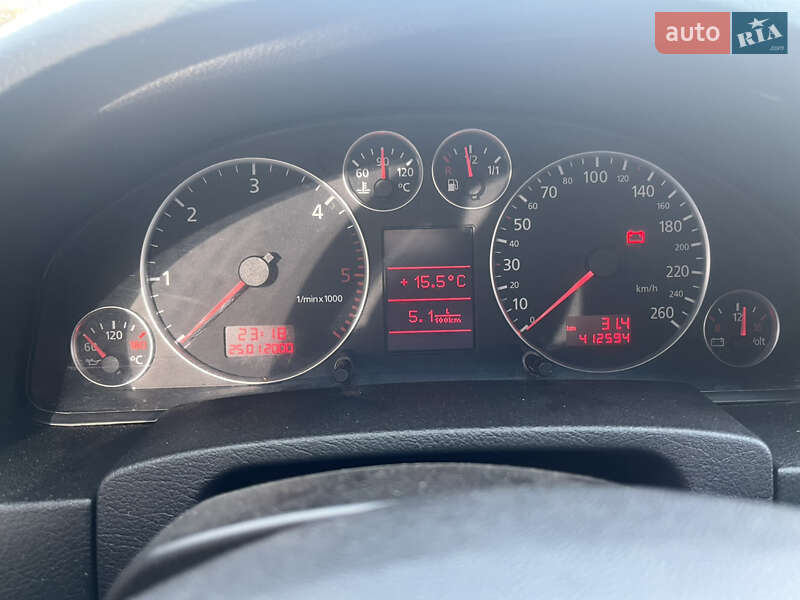 Седан Audi A6 2002 в Долине