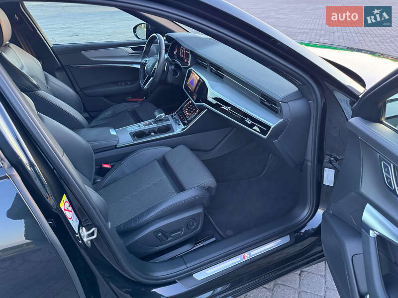 Седан Audi A6 2021 в Радивиліві