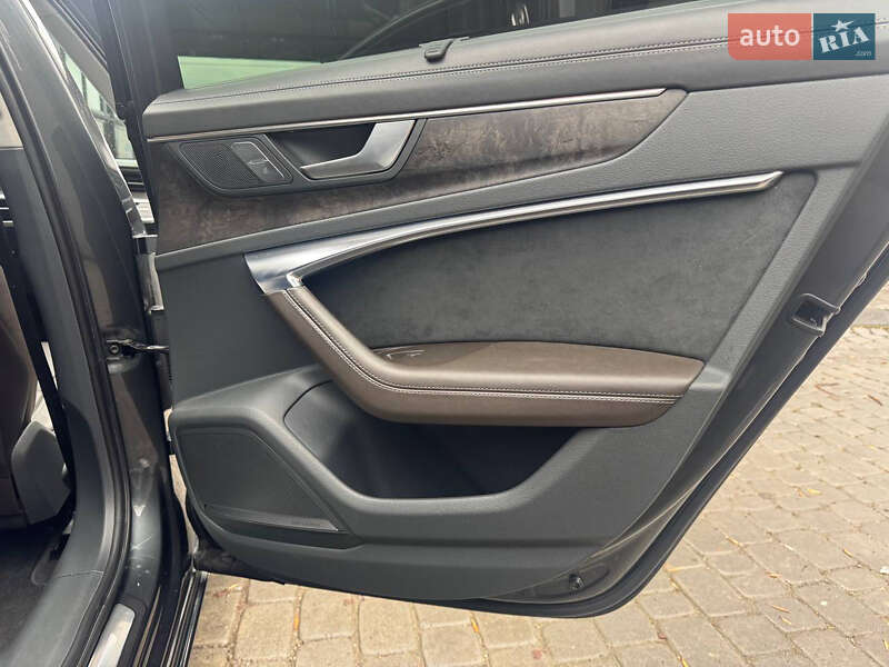 Седан Audi A6 2018 в Львові