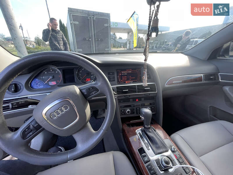 Седан Audi A6 2004 в Самборі
