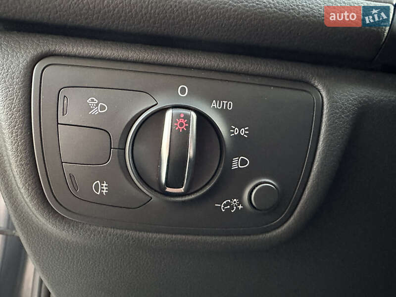 Седан Audi A6 2015 в Стрию