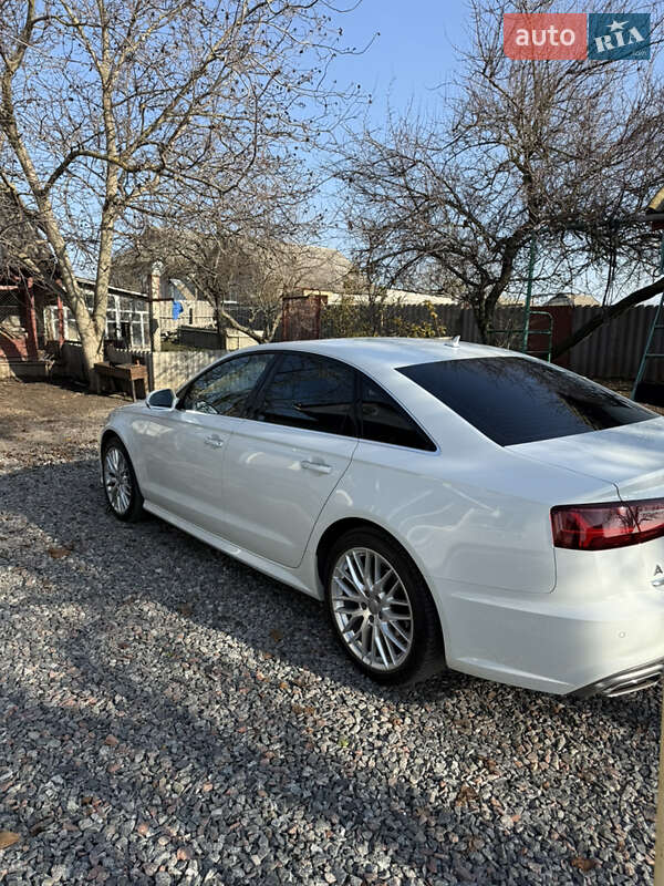 Седан Audi A6 2016 в Жашківу