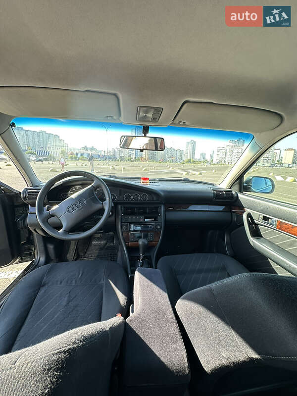 Седан Audi A6 1996 в Києві