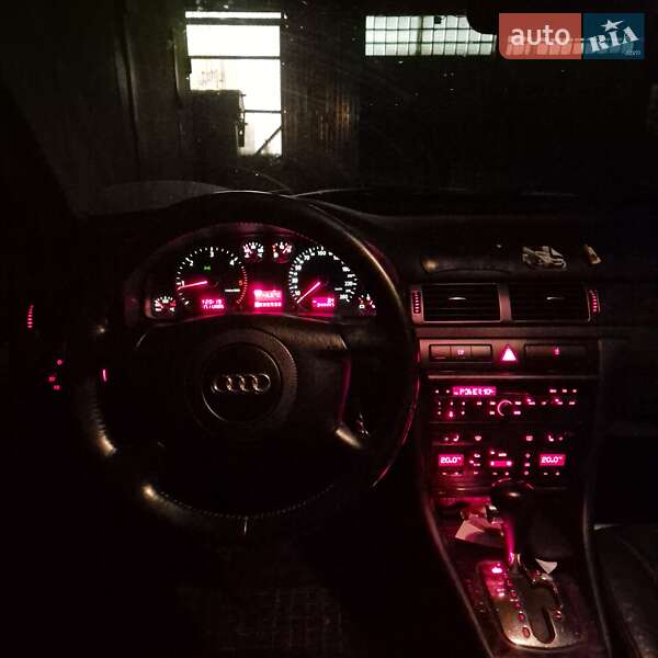 Универсал Audi A6 2001 в Киеве