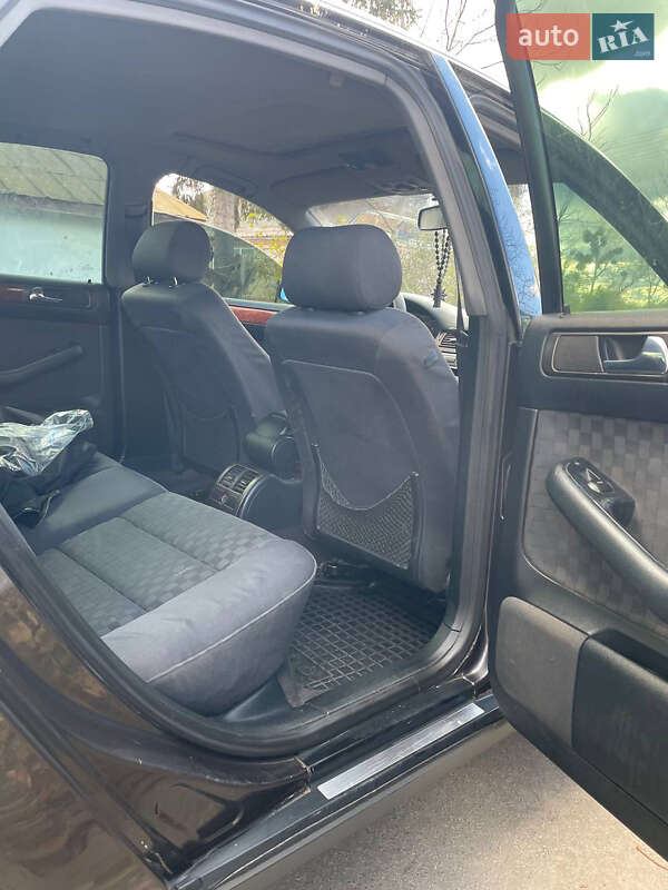 Седан Audi A6 2000 в Калиновке