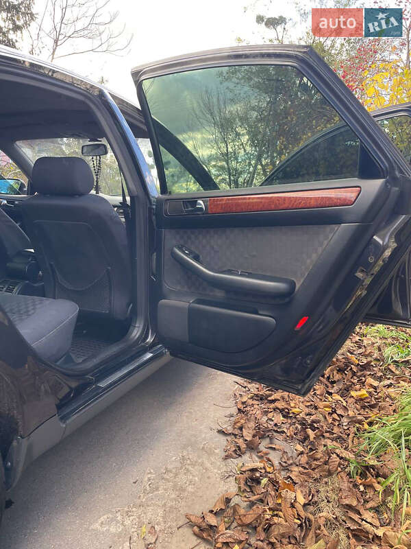 Седан Audi A6 2000 в Калиновке