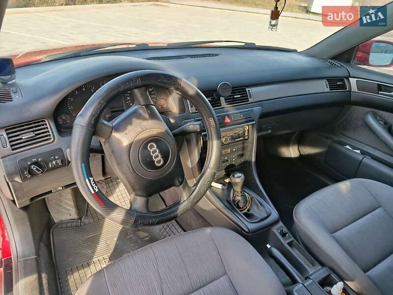 Седан Audi A6 1998 в Виннице