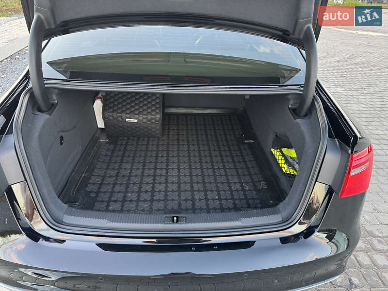 Седан Audi A6 2014 в Львові