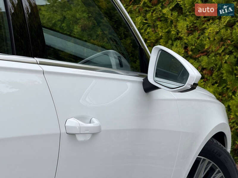 Седан Audi A6 2019 в Стрые