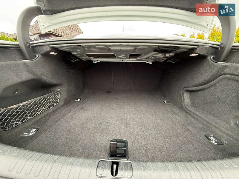 Седан Audi A6 2019 в Стрые