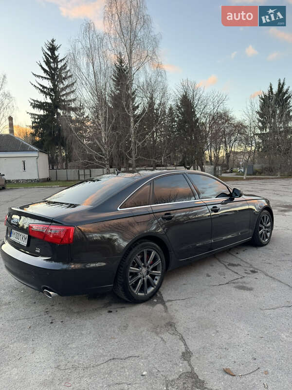 Седан Audi A6 2011 в Звягелі