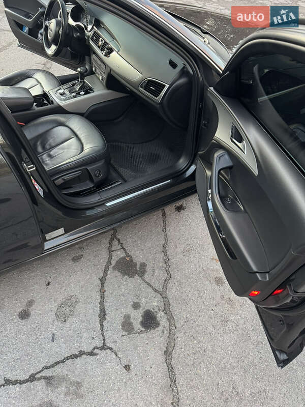 Седан Audi A6 2011 в Звягелі