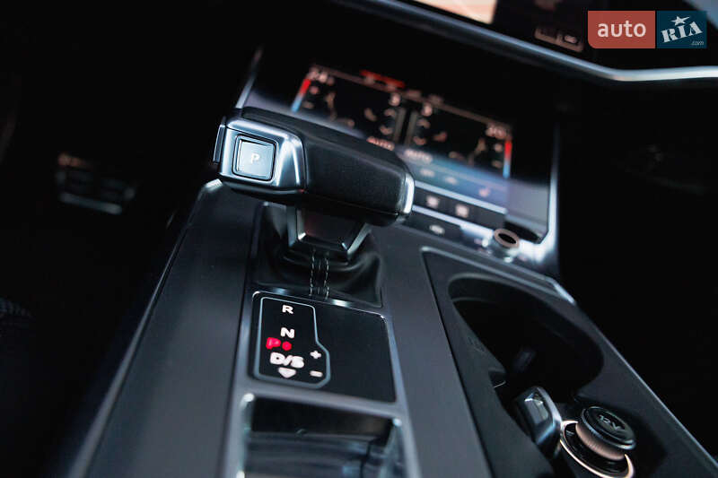 Седан Audi A6 2019 в Дубно