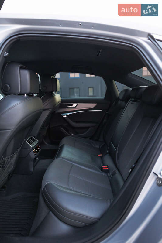 Седан Audi A6 2019 в Дубно