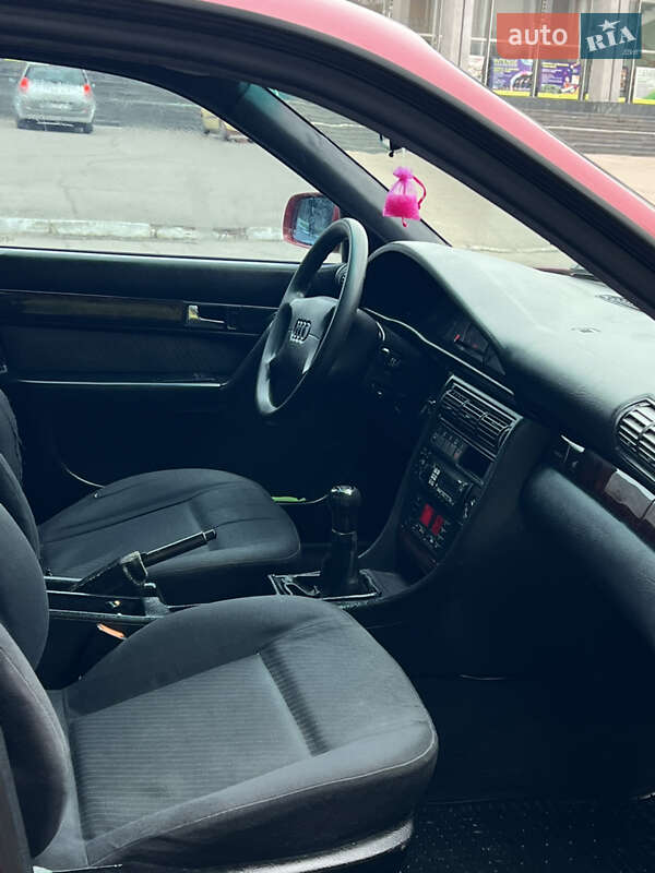 Седан Audi A6 1995 в Рівному