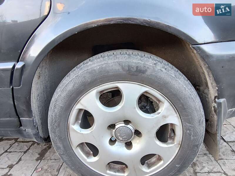 Універсал Audi A6 1996 в Брюховичах