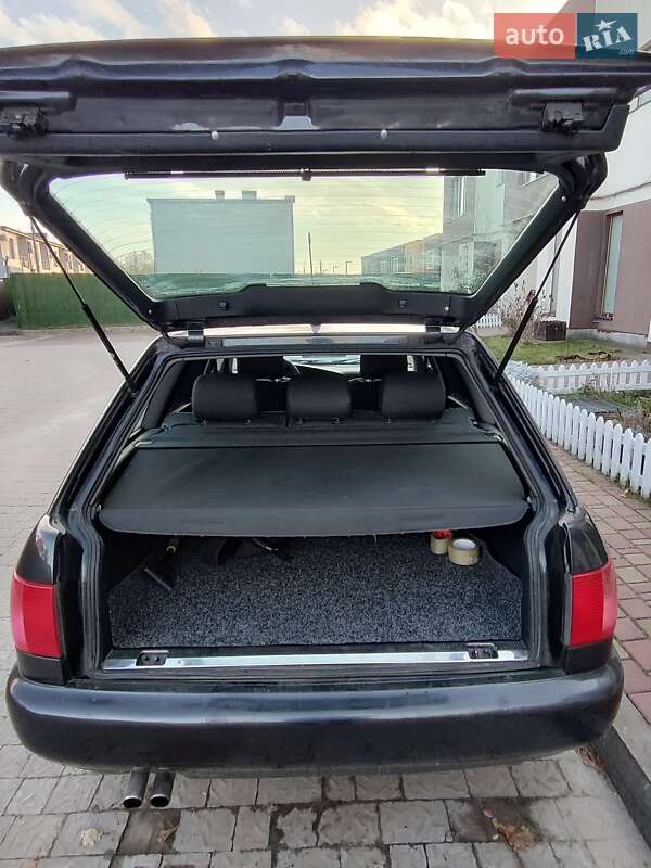 Універсал Audi A6 1996 в Брюховичах