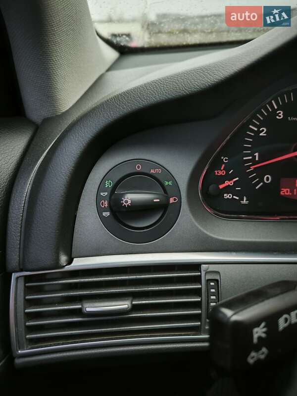 Седан Audi A6 2004 в Харькове