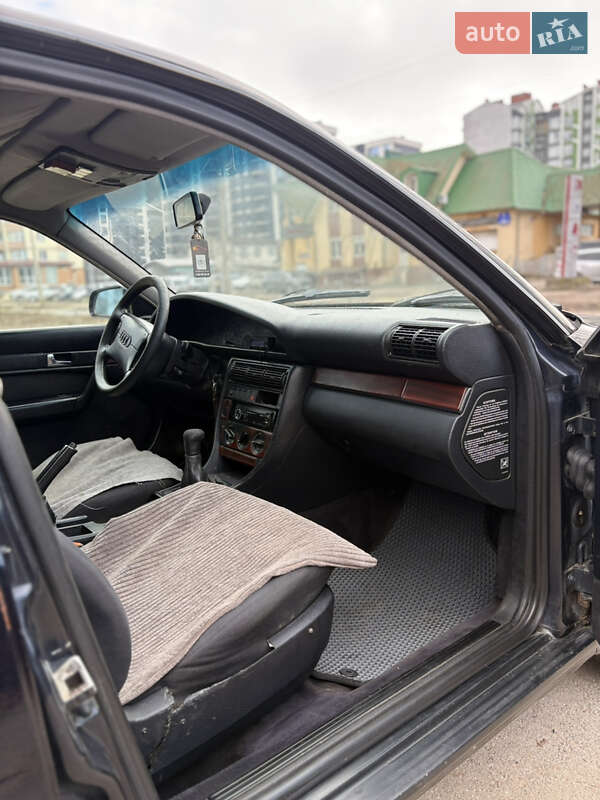 Седан Audi A6 1995 в Івано-Франківську