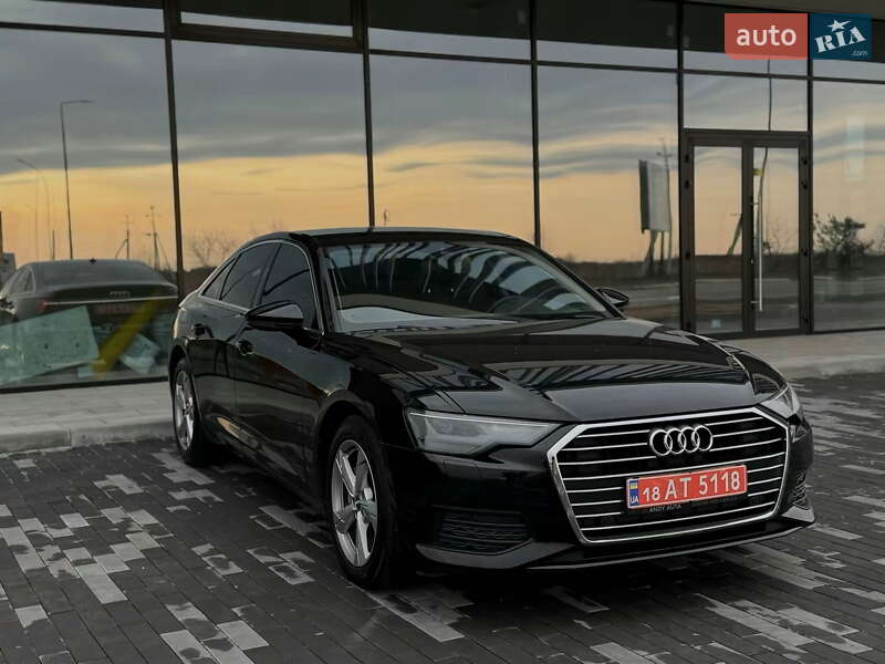 Седан Audi A6 2018 в Ужгороде