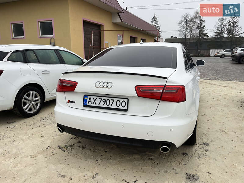 Седан Audi A6 2014 в Краснограде