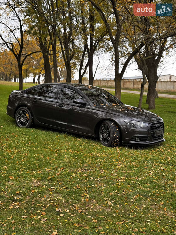 Седан Audi A6 2012 в Ровно