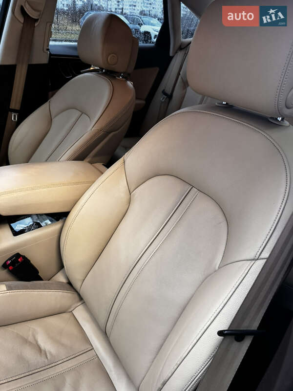 Седан Audi A6 2012 в Ровно