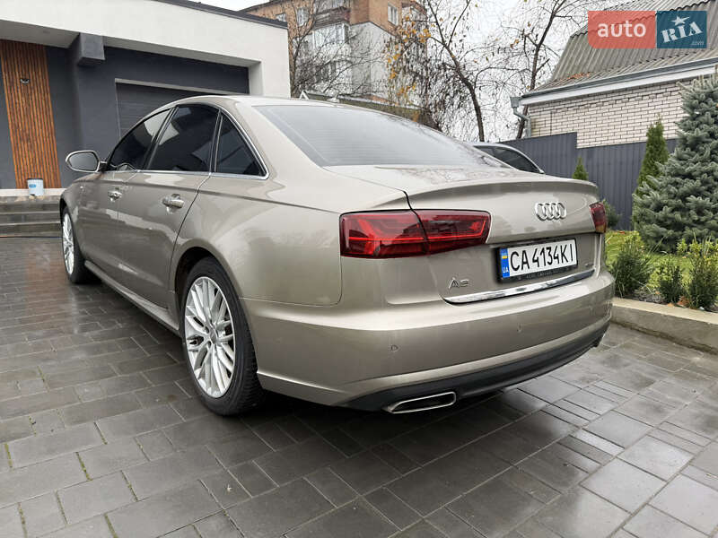 Седан Audi A6 2015 в Умані