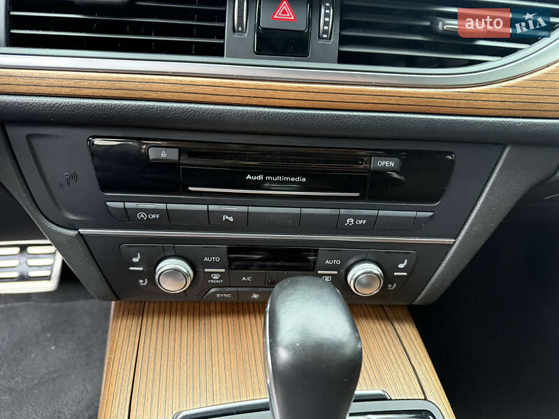 Седан Audi A6 2015 в Умані