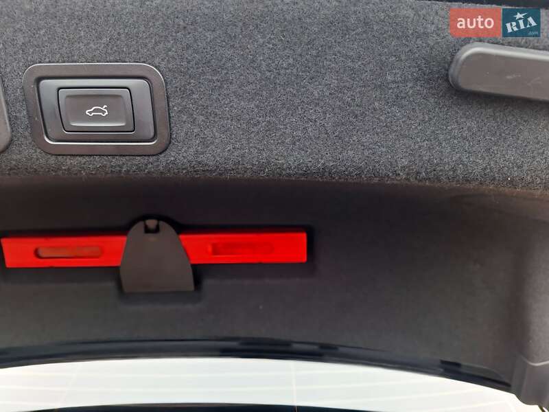 Седан Audi A6 2015 в Ивано-Франковске